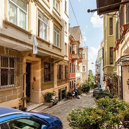 Taksim Square Apartment